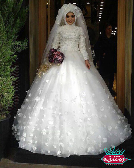 لباس عروس اسکارلت پفی