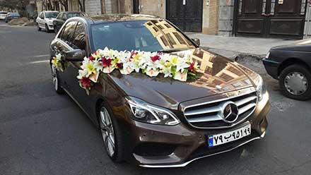 دسته گل عروس و ماشین عروس
